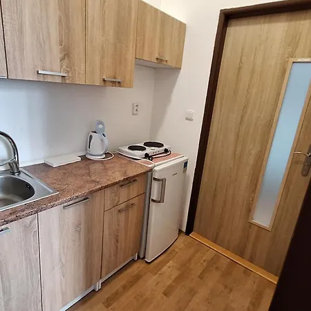 Hostinské Nad Restaurací Košetice Se Společnou Koupelnou, Wc A Kuchyňkou Casa de hóspedes *