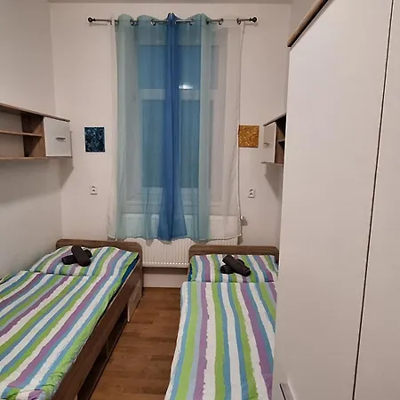 Casa de hóspedes Hostinské Nad Restaurací Košetice Se Společnou Koupelnou, Wc A Kuchyňkou *