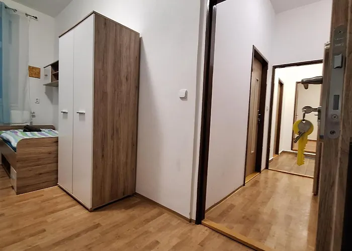 Hostinské Nad Restaurací Košetice Se Společnou Koupelnou, Wc A Kuchyňkou Casa de hóspedes Pelhřimov